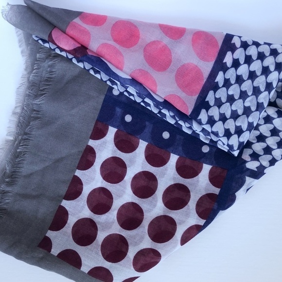 Multi-pattern scarf in grey, pink, blue and maroon. - Picture 10 of 10